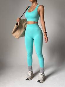 SHEIN Cheerettes Setelan Tank Top dan Celana Olahraga Wanita Warna Polos, Minimalis dan Modis, Cocok untuk Olahraga Musim Panas - Hijau - View 5