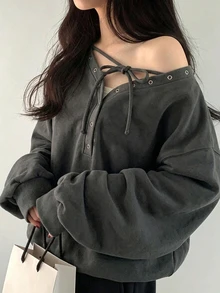 FRIFUL Women's Solid Color Off-Shoulder Casual Aesthetic Daily Long Sleeve Sweatshirt Everyday Charcoal Gray Autumn - Grey - View 3