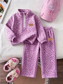 SHEIN 溫柔奶咖波點兒童套裝 | 半拉鍊立領抓絨衛衣 + 寬腿褲，女孩時尚百搭 2 件套，適合秋冬休閒穿著 - 彩色 - 查看 1