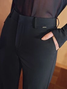 MOTF PREMIUM WOMEN'S ELEGANT POCKET SUIT PANTS FOR AUTUMN/WINTER, OFFICE AND TRAVEL - Black - View 3