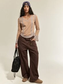 SHEIN 棕色羅紋針織格紋拼接V領長袖上衣，柔軟彈性面料，法式溫柔風，適合日常通勤與約會穿搭 - 卡其色 - 查看 4