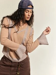 SHEIN 棕色羅紋針織格紋拼接V領長袖上衣，柔軟彈性面料，法式溫柔風，適合日常通勤與約會穿搭 - 卡其色 - 查看 3