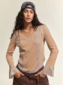 SHEIN 棕色羅紋針織格紋拼接V領長袖上衣，柔軟彈性面料，法式溫柔風，適合日常通勤與約會穿搭 - 卡其色 - 查看 1