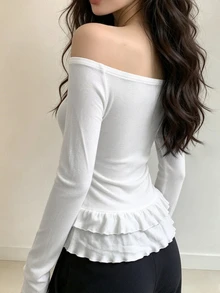 Tideelle تي شيرت نسائي أبيض بكتف غير متماثل من نسيج مضلع بأكمام طويلة، بقصة ضيقة، بأسلوب بسيط وجذاب، طبقة داخلية فرنسية ناعمة مع تصميم حافة مكشكشة - أبيض - مشاهدة 2
