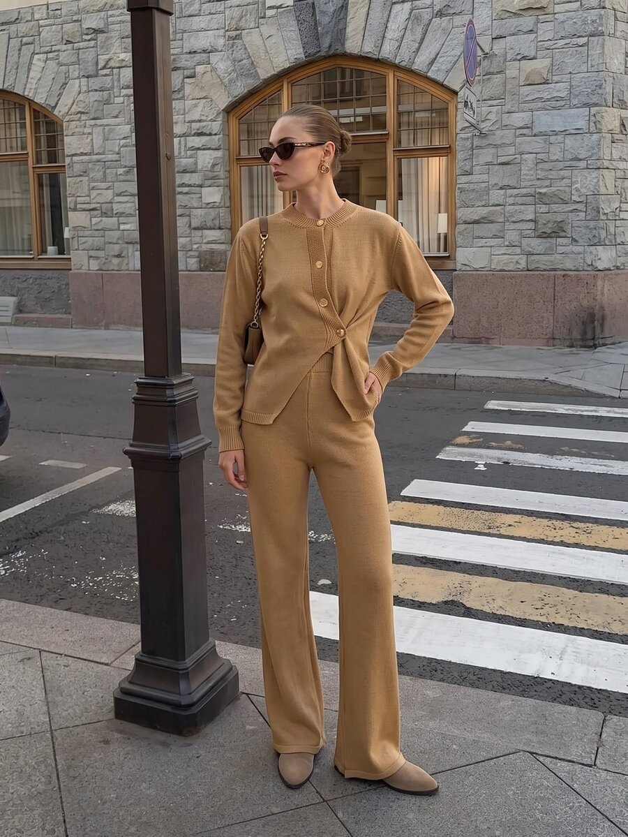 CLARA VERO طقم بالازو محبوك بأزرار أمامية بلون الجمل، قصة فضفاضة، مثالي لوجبات الغداء في عطلة نهاية الأسبوع - بني فاتح - مشاهدة 1