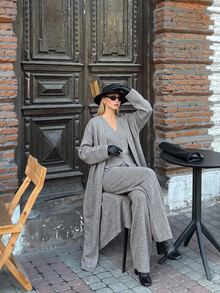 CLARA VERO طقم محبوك من ثلاث قطع بياقة V، بقصة فضفاضة، للعمل أو السفر، سترة بأزرار، كارديجان بأكمام واسعة، بنطال بالازو - رمادي - مشاهدة 11