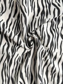 SHEIN Plus Size Zebra Print Pajama Set With Pocket Detail Top For Women - Black and White - View 6