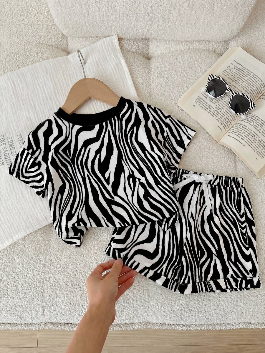 SHEIN LMoss Kids LMoss Baby Girl Casual Knitted Zebra Pattern Color Block Short Sleeve T-Shirt And Elastic Waist Shorts Set, Suitable For Summer - Black - View 1
