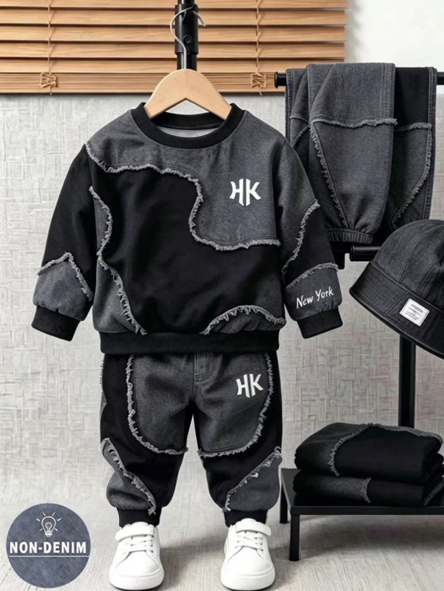 Baby Boys HK Letter Graphic Patchwork Raw Hem Crewneck Sweatshirt And Non-Denim Pants Set - Multicolor - View 1