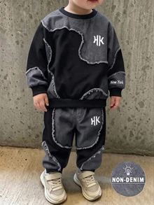 Baby Boys HK Letter Graphic Patchwork Raw Hem Crewneck Sweatshirt And Non-Denim Pants Set - Multicolor - View 3