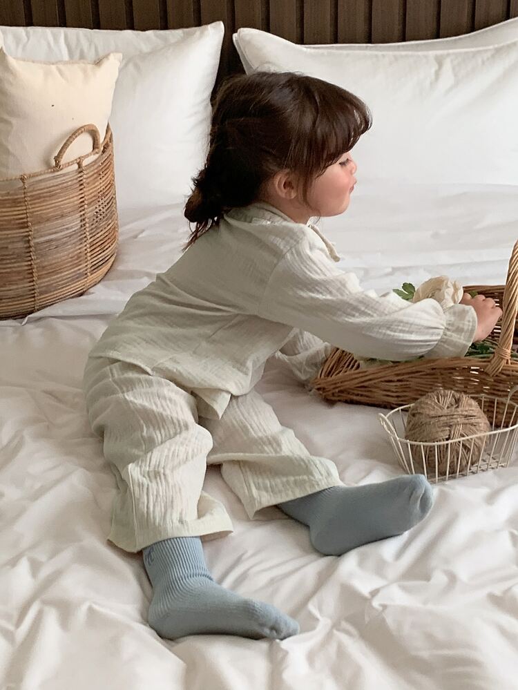 DAZY 嬰兒/幼兒（女童）韓式領口荷葉邊長袖襯衫 2 件套居家服 - 杏色 - 查看 5