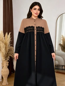 SHEIN Najma 大尺碼女款寬鬆休閒圓領前開襟長袖拼色蕾絲長洋裝，優雅秋季中東風 - 黑色 - 查看 5