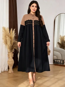 SHEIN Najma 大尺碼女款寬鬆休閒圓領前開襟長袖拼色蕾絲長洋裝，優雅秋季中東風 - 黑色 - 查看 7