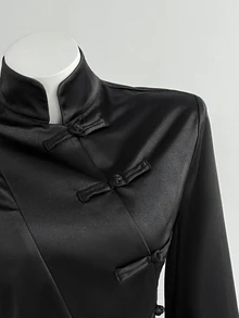 Elamini 女款秋冬黑色緞面手工盤扣立領前開襟修身長袖夾克襯衫，復古新中式風，通勤辦公職場出遊約會大學日常百搭 - 黑色 - 查看 7