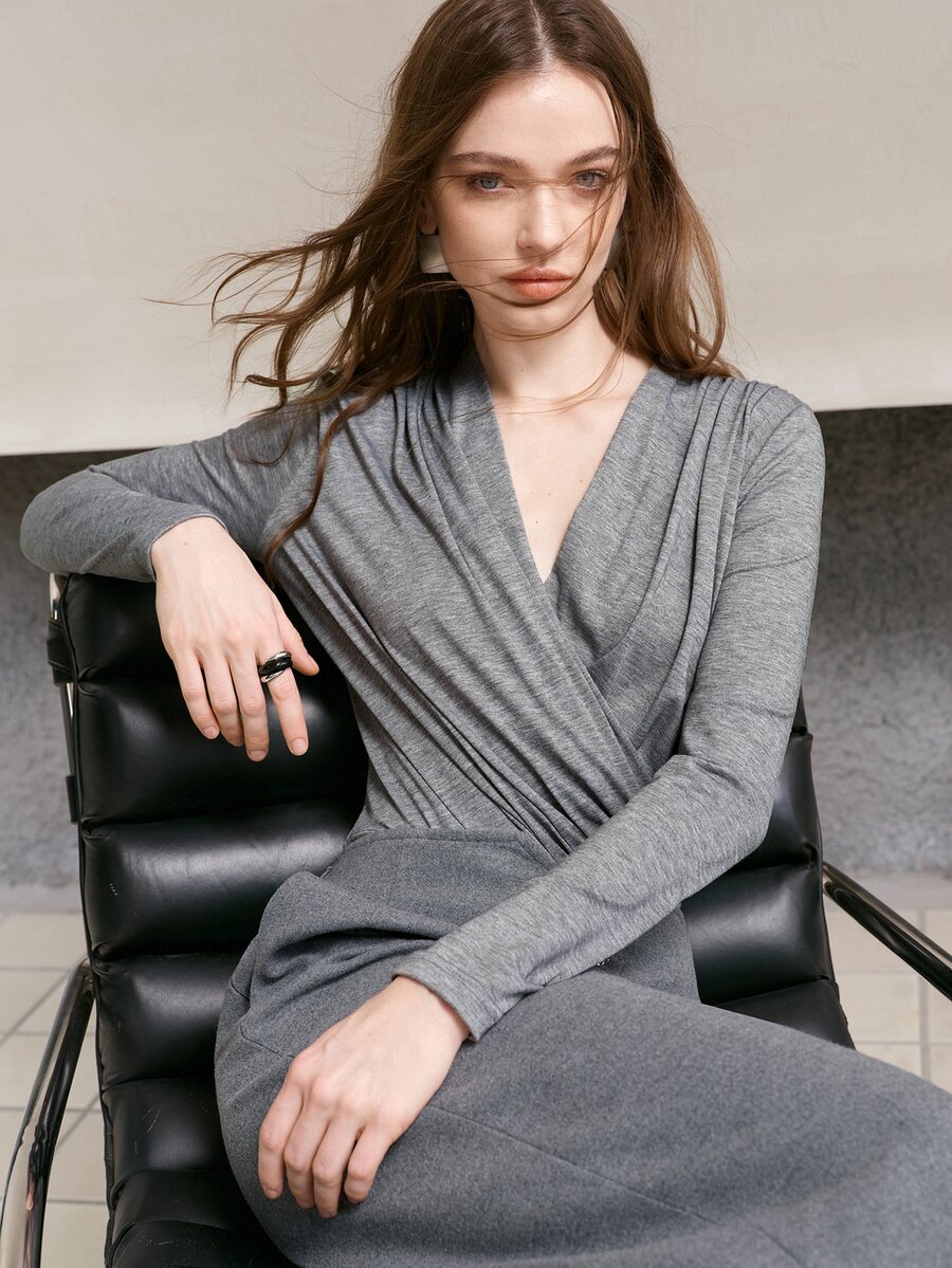 MOTF PREMIUM WOMEN'S GREY RUCHED LONG SLEEVE BODYSUIT FOR VACATION AND TRAVEL - Grey - View 2
