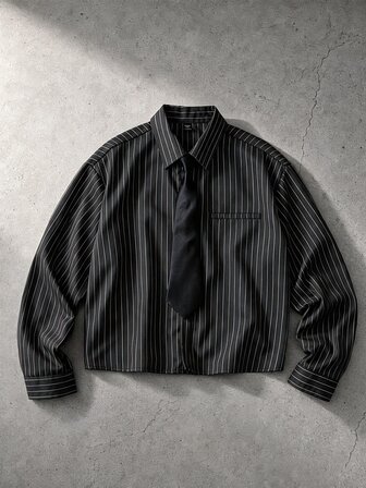 Chemise à manches longues ample à rayures avec cravate pour hommes
