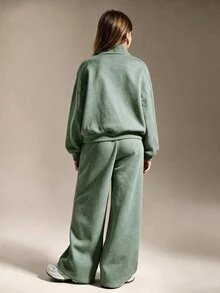 SHEIN Setelan Kasual 2 Potong untuk Anak Perempuan, Lengan Panjang, Bahan Fleece, Pakaian Musim Gugur, Musim Semi/Musim Dingin, Sweatshirt Kerah Tegak dengan Cetakan Huruf New York dan Celana Pendek - Hijau - View 2