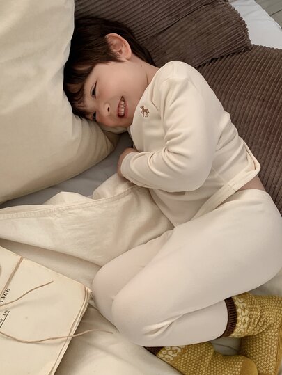 DAZY Infant (Boy) Round Neck Long Sleeve Comfortable 2 Pieces Set Loungewear For Autumn/Winter