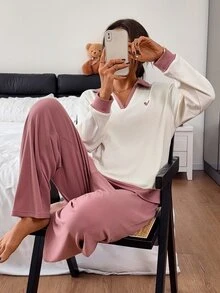 DAZY طقم ملابس نوم نسائي كاجوال يومي للمنزل لباس علوي طويلة الأكمام وبنطال بنقشة قلب - وردي - مشاهدة 8