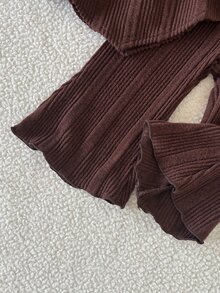 SHEIN 2件組女嬰棕色毛絨針織羅紋高領長袖V領上衣 + 鬆緊腰喇叭褲，休閒復古時尚優雅簡約套裝，適合秋冬日常穿著、上學、購物、旅行與度假 - 棕色 - 查看 6