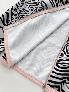 Elamini Vintage Sweet & Spicy Y2K Grey & Pink Patchwork Zebra Print Hooded Slim Fit Sweatshirt - Grey - View 7