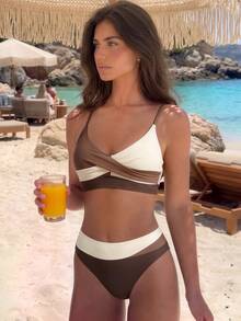 SHEIN Swim Conjunto de bikini cruzado de cintura alta con bloqueo de color para playa en verano - Multicolor - Ver 2
