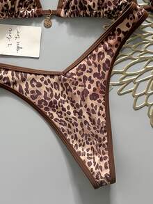 SHEIN Swim Swim SXY 2 Pieces Spring/Summer Vacation Animal Print Random Pattern Gold Floral Disc Decor Triangle Bikini Top And High-Cut Thong Bottom Sexy Bikini Swimwear Set For Women - Multicolor - View 7