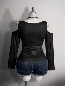 SHEIN ICON Women's Plus Size Autumn/Winter Retro Sexy Millennial Style Y2K Dark Gothic Punk Outfit Cutout Cold Shoulder Wing Pattern Black T-Shirt Fall - Black - View 2