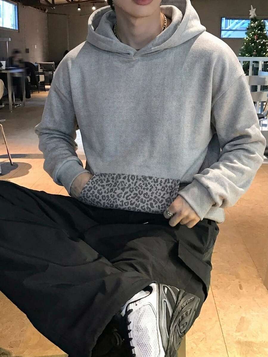 DAZY 秋冬款灰色保暖內裡拼接灰色豹紋印花口袋寬鬆街頭風男士衛衣連帽衫 - 灰色 - 查看 1