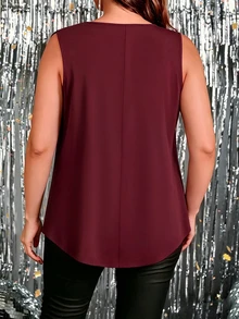 EMERY ROSE Tank Top Wanita Plus Size Elegan untuk Pesta, Seksi, Slimming, Fit, Kasual Minimalis, Serbaguna untuk Ngantor dan Harian, Desain Kerah V dengan Patchwork Mesh, Tanpa Lengan - Burgundy - View 2
