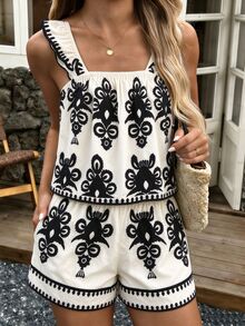 SHEIN Tween Girls 2pcs/Set Black And White Geometric Floral Print Flutter Sleeve Top Set, Holiday Outfits, Casual - Black and White - View 3