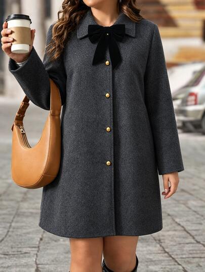 SHEIN LUNE كارديجان نسائي أنيق بمقاس كبير مع ياقة قابلة للفصل وفيونكة وأزرار ذهبية، مع أكتاف منخفضة وقصة فضفاضة على شكل حرف A وطول متوسط، مناسب لموضة الخريف/الشتاء والارتداء اليومي الكاجوال والتنقل