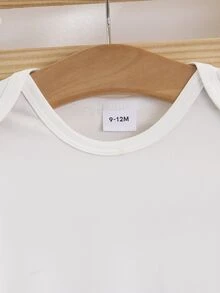 SHEIN 女嬰休閒可愛圖案圓領短袖連身衣，夏季家庭套裝度假款，白色與黑色 - 白色 - 查看 8