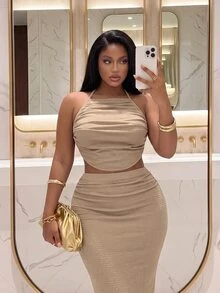 Slaydiva Plus Size Women Solid Color Ruched Halter Neck Tank Top And Skirt Slim Fit Fashion Two Pieces Set - Khaki - View 7