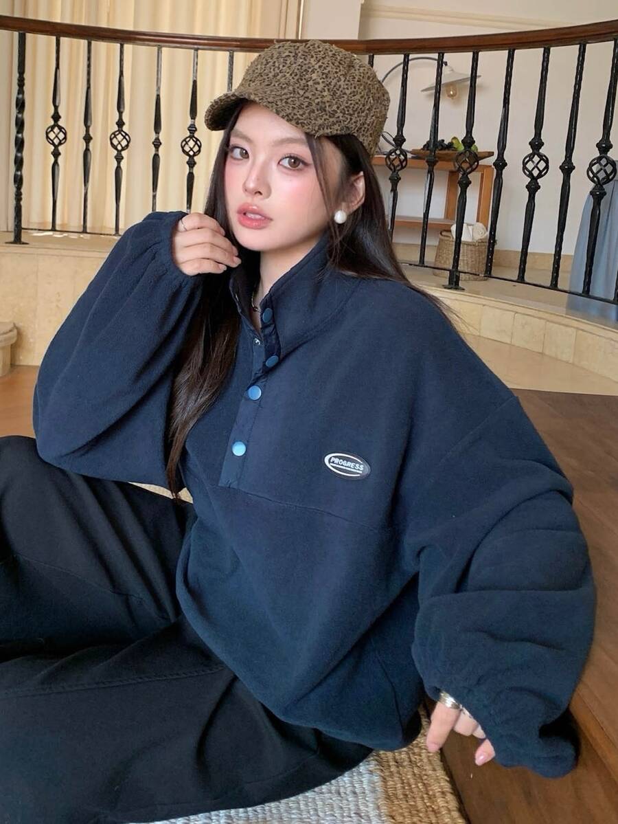 Dazy Plus Half-High Neck Loose Fit Thermal Lined Thick Sweatshirt With Chest Woven Patch Print, Autumn Wear - Navy Blue - View 1