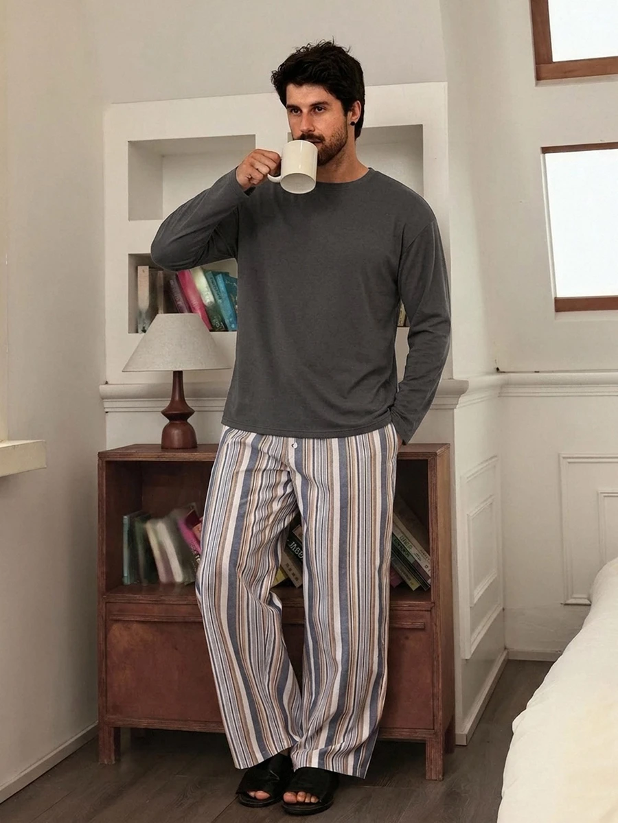 DAZY Spring/Autumn Solid Color Long Sleeve T-Shirt With Elastic Waist Long Pants Vintage Plaid Print Men's Loungewear Set - Grey - View 1