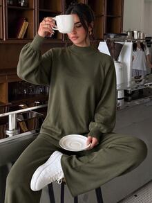 EURMUSE Women's Solid Color Raglan Sleeve Long Sleeve Sweater And Knit Pants Casual 2-Piece Set, Autumn/Winter - Green - View 3