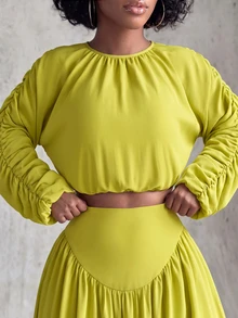 Eryvara Women's New Solid Color Round Neck Long Sleeve Ruched Top And Skirt Two Pieces Set, Casual Wear, Vacation Outfit - Green - View 3