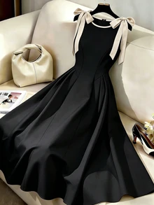 EMERY ROSE New Arrival Waist Cinching A-Line Color Block Bow Tie Midi Dress - Black - View 1