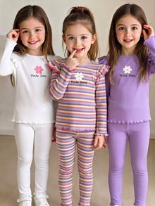 SHEIN 6件組女童幼兒清新活力風羅紋紋理布料套裝，彩色條紋與素色可選，雛菊印花字母圖案上衣，荷葉袖長袖上衣搭配同布料荷葉邊長褲，適中厚度，適合日常外出、戶外玩耍、秋季穿搭 - 彩色 - 查看 1
