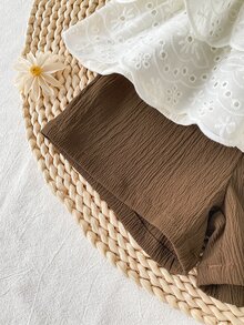 SHEIN 嬰兒女童刺繡鏤空荷葉邊上衣與短褲套裝 幼兒蝴蝶結肩帶層次感吊帶上衣 棕色短褲 夏季 2 件套穿搭 - 棕色 - 查看 5