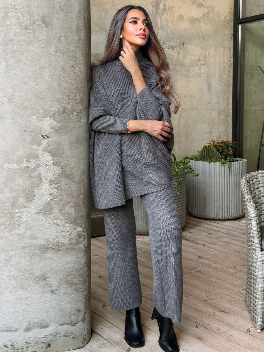 Alya Khalil 女士纯色简约半高领毛衣和裤子 2 件套