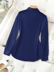 Franclia Camisa básica minimalista de cuello en pico transparente y llana - Azul - Ver 2
