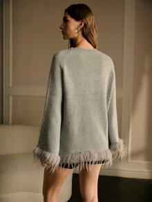 MOTF PREMIUM WOMEN'S SOLID COLOR FAUX PEARL DECOR PATCHWORK FUR TRIM HEM FASHION SWEATER - Grey - View 3