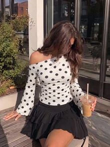 SHEIN MOD 女款露肩時尚經典黑白波點喇叭袖T恤，適合早午餐、秋季、復古優雅可愛70年代風、聖誕節 - 杏色 - 查看 2