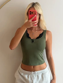 Livesso Women's Sweet Lace Patchwork Base Layer Top - Green - View 8