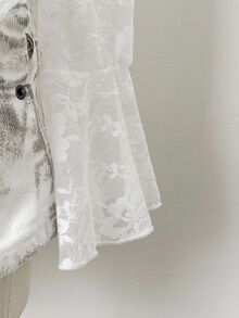 EgrlEra Women's Sexy Contrast Lace V-Neck Lace Trim Top - White - View 5