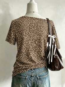 Dekonique Dekonique Y2K Leopard Print Retro Star Pattern Asymmetrical Shoulder Loose Top, Comfortable Casual Short Sleeve T-Shirt, Suitable For Daily Gatherings And Casual - Multicolor - View 2