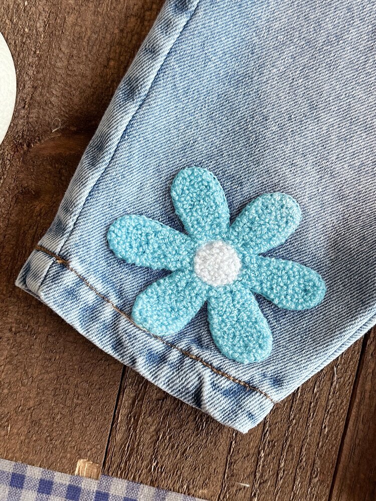 SHEIN Baby Boy Baby Girl Unisex Infant Toddler 0-3 Years Old Spring/Autumn Purple Sweet Style Floral Embroidery Embellished Denim Long Pants, Round Neck Long Sleeve Pullover Top With Denim Overalls Set, Suitable For Outings, Shopping And Casual Wear - Blue - View 7