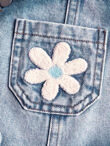 SHEIN 嬰幼兒男女通用 0-3 歲 春/秋 紫色甜美風花卉刺繡裝飾牛仔長褲、圓領長袖套頭上衣搭配牛仔吊帶褲套裝，適合外出、購物與休閒穿著 - 藍色 - 查看 5